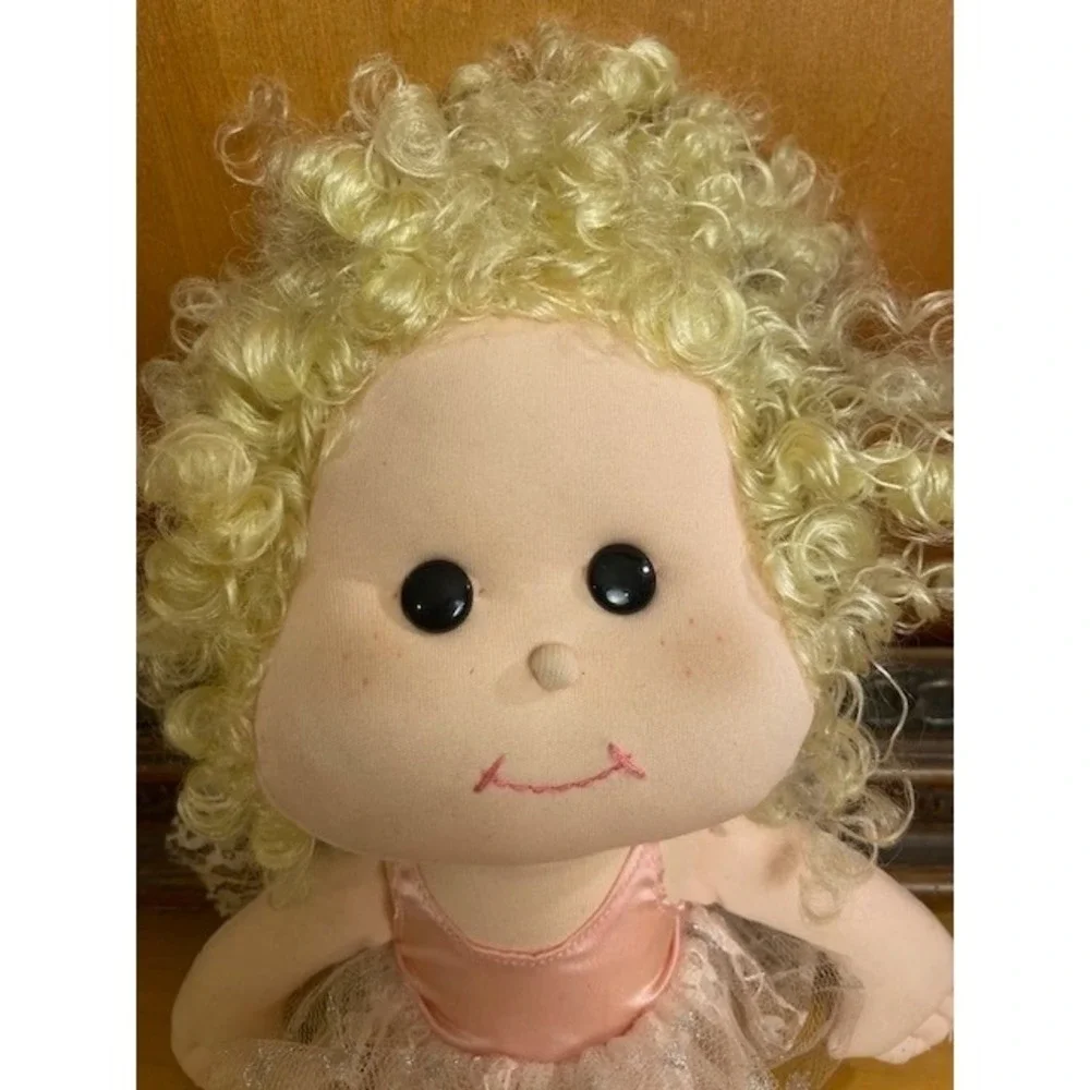 Vintage 1989 Commonwealth Ballerina Plush Doll Blonde Curly Hair Pink Tutu 15
